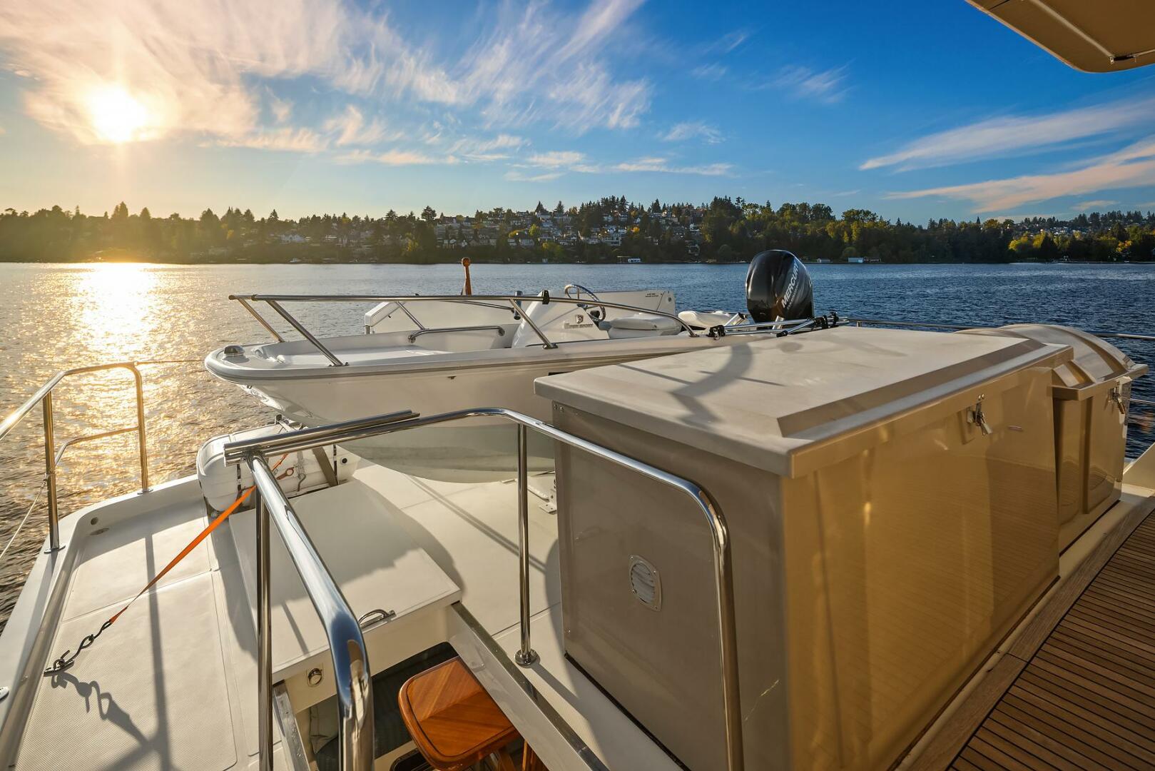 Hampton-720 Skylounge LRC 2014-LA BELLA VITA II Seattle-Washington-United States-Transom-5730483 | Thumbnail