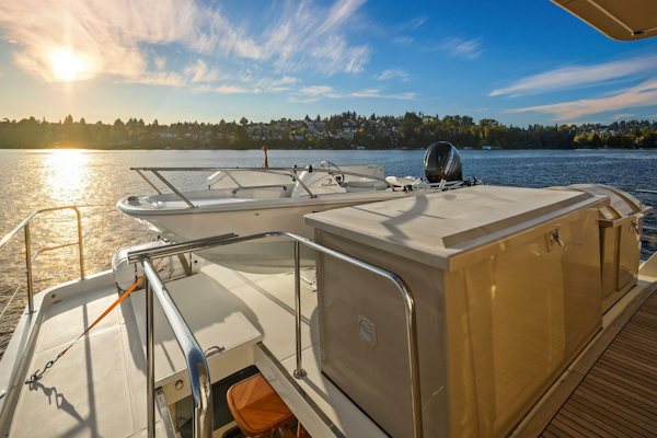 Hampton-720 Skylounge LRC 2014-LA BELLA VITA II Seattle-Washington-United States-Transom-5730483