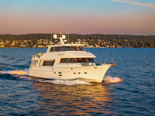 Hampton-720 Skylounge LRC 2014-LA BELLA VITA II Seattle-Washington-United States-Starboard Bow-5730527