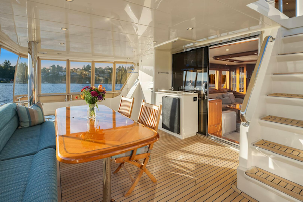 Hampton-720 Skylounge LRC 2014-LA BELLA VITA II Seattle-Washington-United States-Aft Deck-5730469