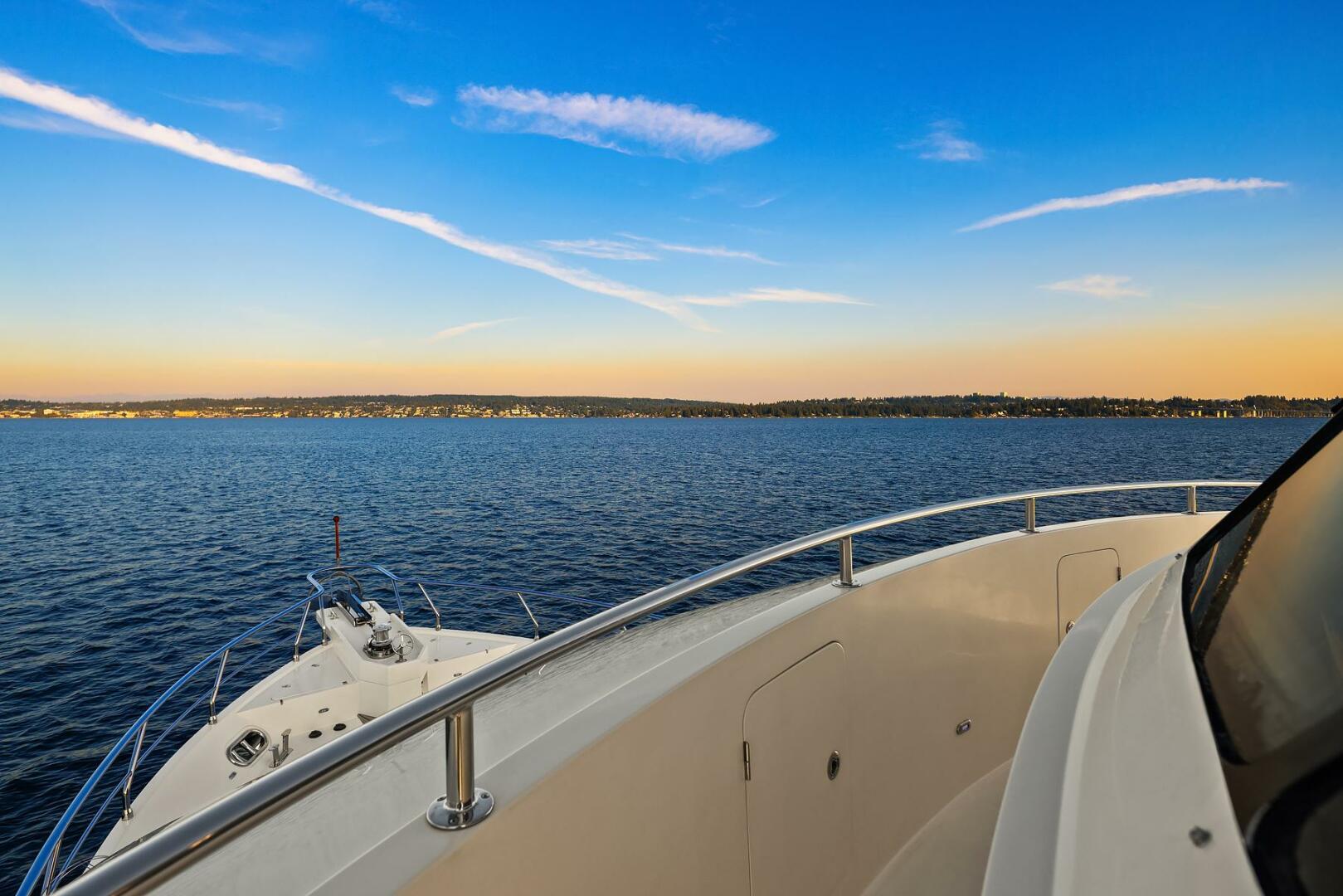 Hampton-720 Skylounge LRC 2014-LA BELLA VITA II Seattle-Washington-United States-Bow-5730493 | Thumbnail
