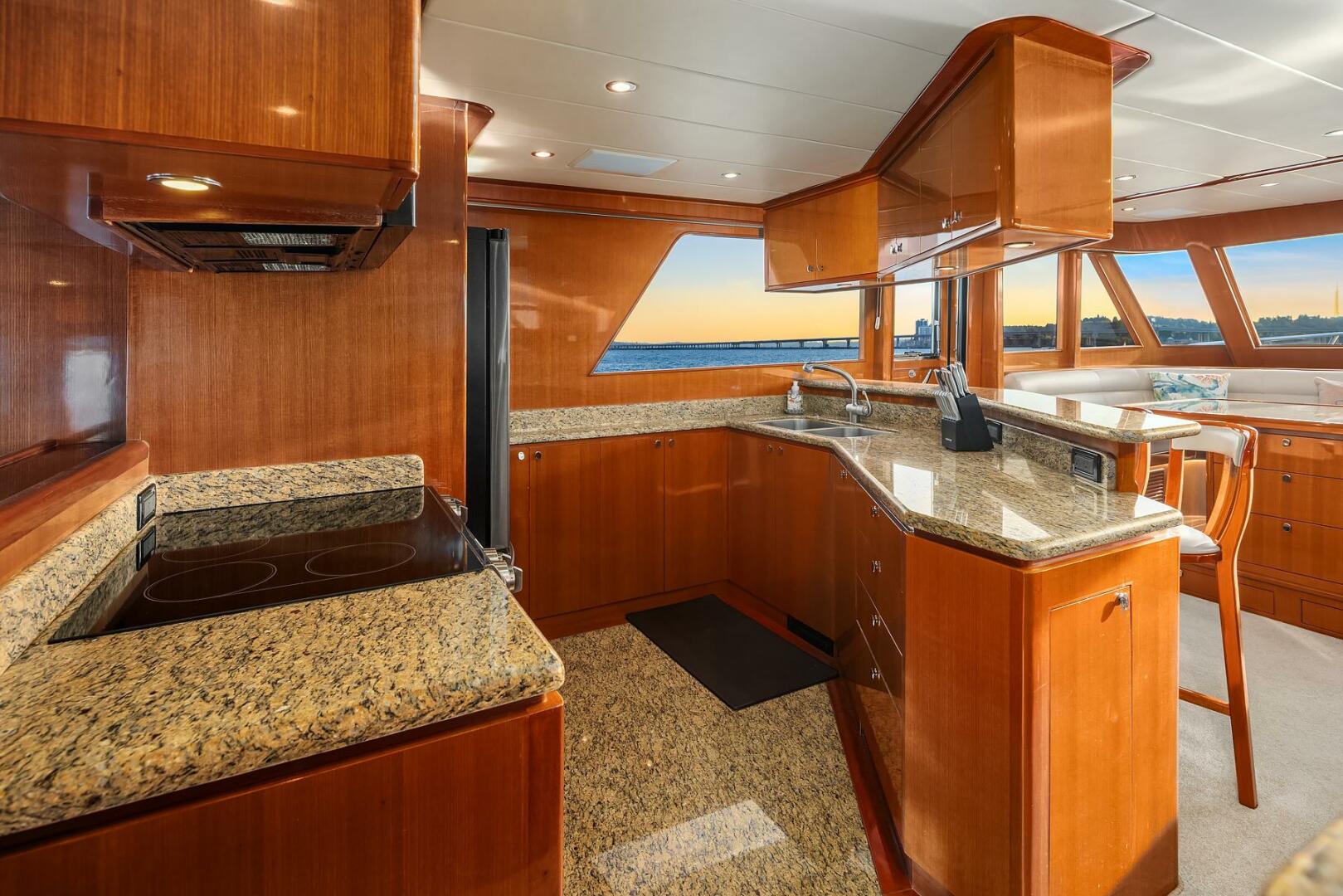 Hampton-720 Skylounge LRC 2014-LA BELLA VITA II Seattle-Washington-United States-Galley-5730423 | Thumbnail