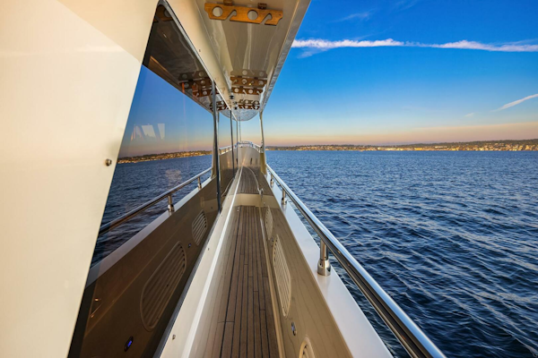 Hampton-720 Skylounge LRC 2014-LA BELLA VITA II Seattle-Washington-United States-Side Deck-5730485