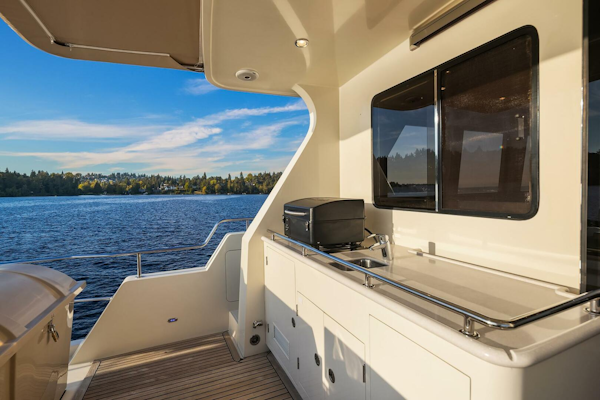Hampton-720 Skylounge LRC 2014-LA BELLA VITA II Seattle-Washington-United States-Aft Deck-5730467