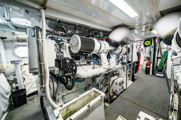 Hatteras-Flybridge Motor Yacht 1995-LONE STAR Ft. Lauderdale-Florida-United States-Stbd Engine-5588738