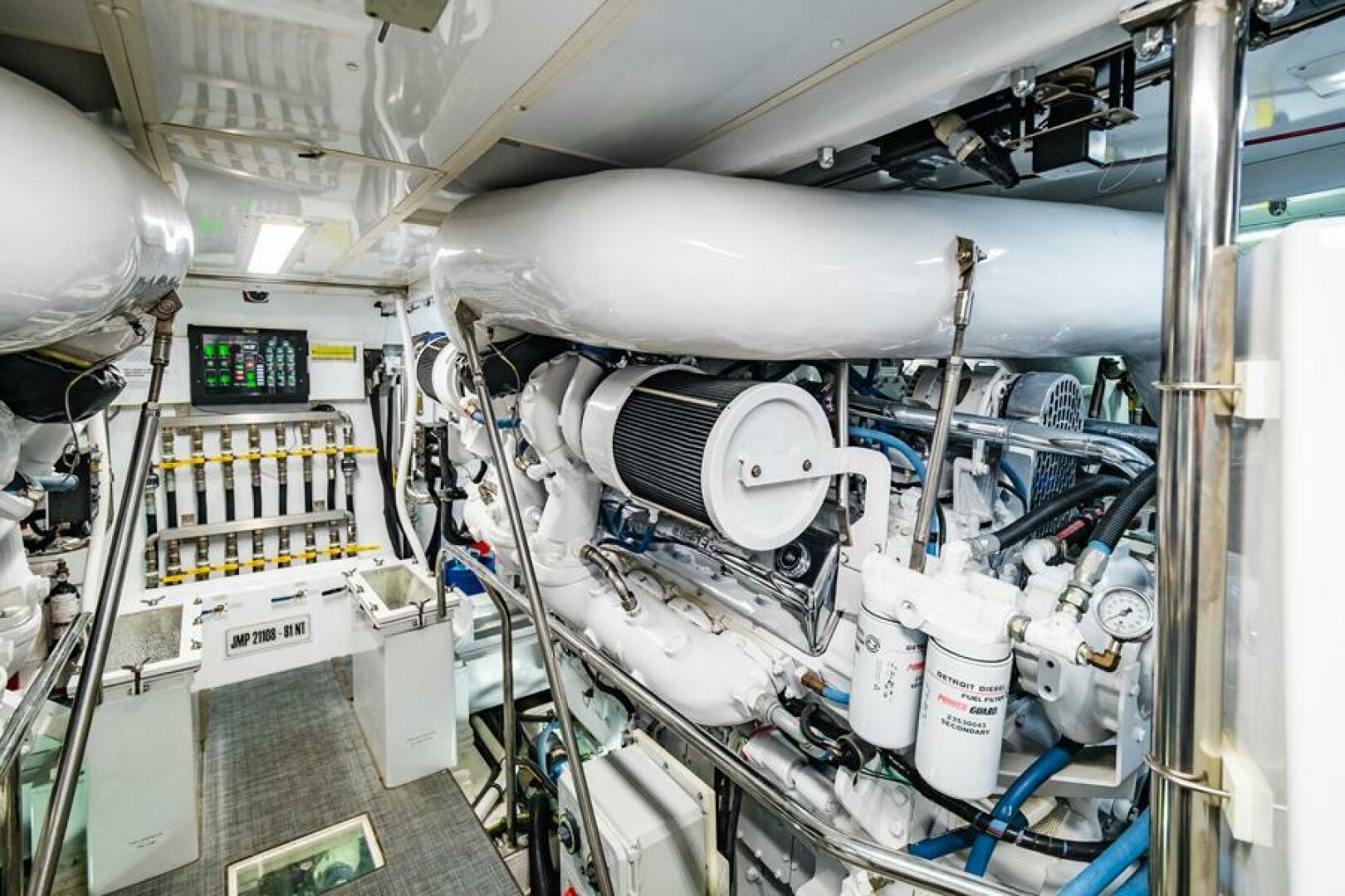 Hatteras-Flybridge Motor Yacht 1995-LONE STAR Ft. Lauderdale-Florida-United States-Port Engine-5588739 | Thumbnail