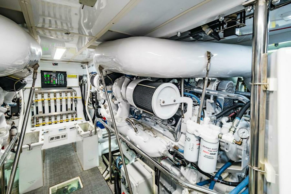 Hatteras-Flybridge Motor Yacht 1995-LONE STAR Ft. Lauderdale-Florida-United States-Port Engine-5588739
