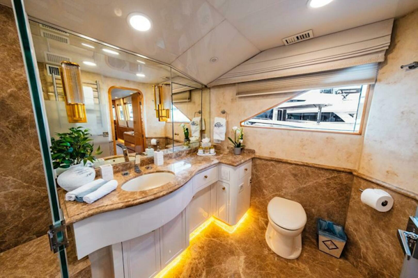 Hatteras-Flybridge Motor Yacht 1995-LONE STAR Ft. Lauderdale-Florida-United States-His Head-5588659