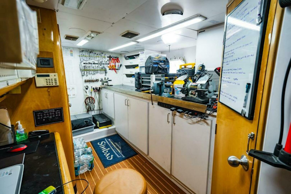 Hatteras-Flybridge Motor Yacht 1995-LONE STAR Ft. Lauderdale-Florida-United States-Workshop with Head-5588747