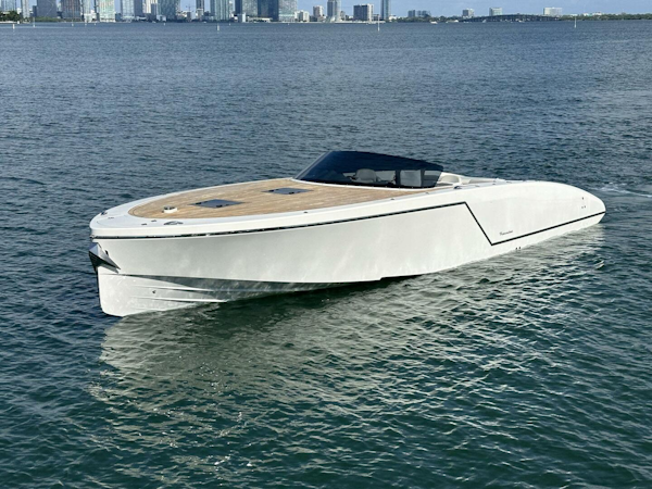 Frauscher-1017 GT 2020 LOLO Miami Beach-Florida-United States-5590183