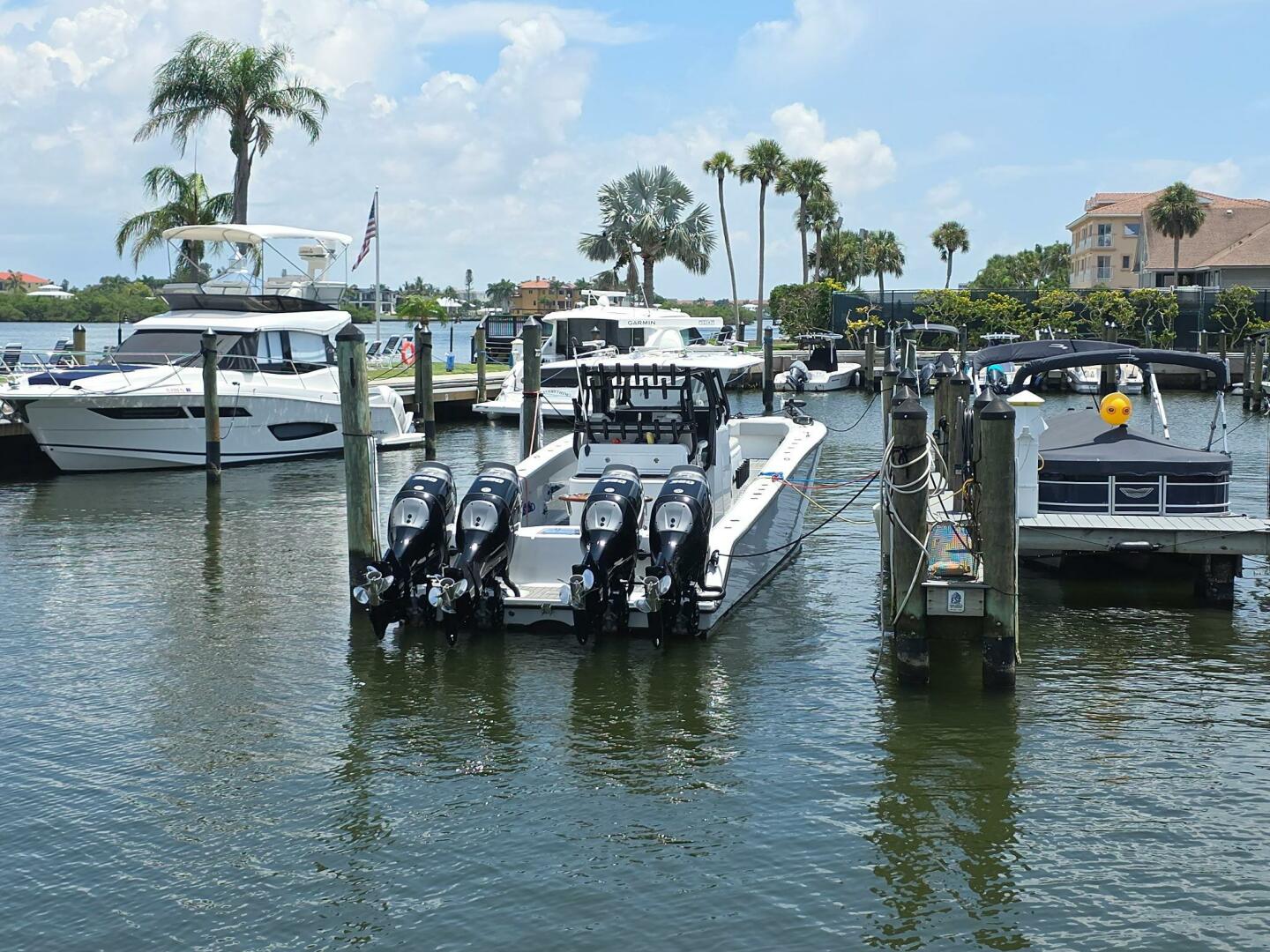 Freeman-37VH 2021 -Siesta Key-Florida-United States-5592484 | Thumbnail