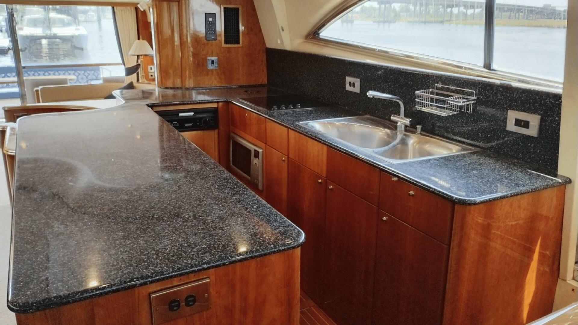 Viking Princess-72 2001-Amusante Epique Wilmington-North Carolina-United States-5602475 | Thumbnail