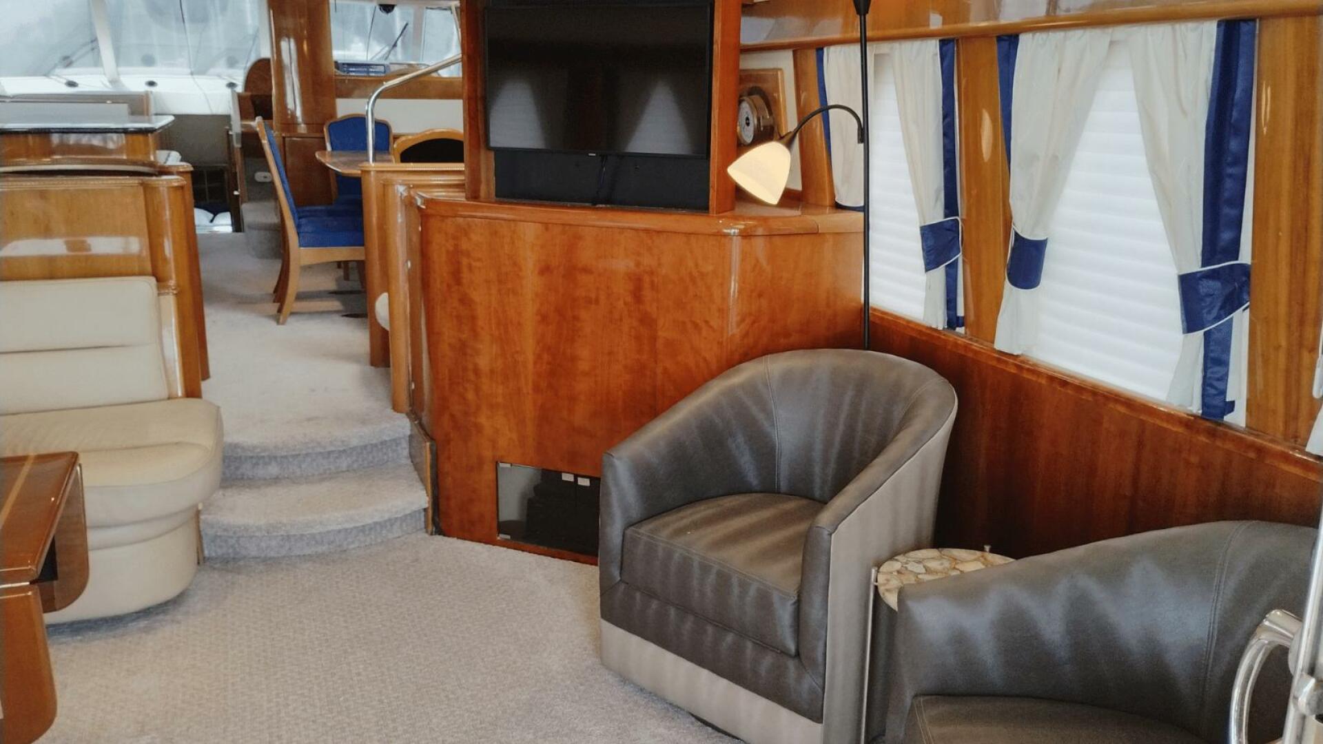Viking Princess-72 2001-Amusante Epique Wilmington-North Carolina-United States-5602471 | Thumbnail