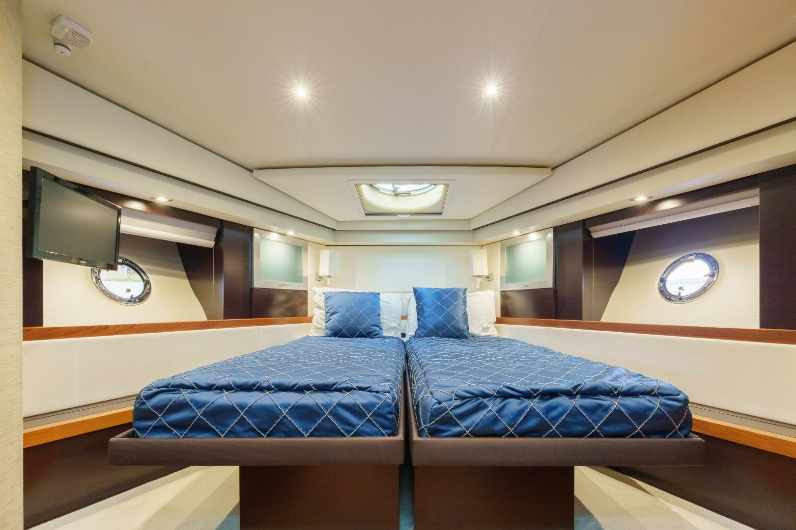 Tiara Yachts-C53 Coupe 2017-Happy Daze IV Fort Lauderdale-Florida-United States-5610357 | Thumbnail