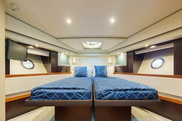 Tiara Yachts-C53 Coupe 2017-Happy Daze IV Fort Lauderdale-Florida-United States-5610357