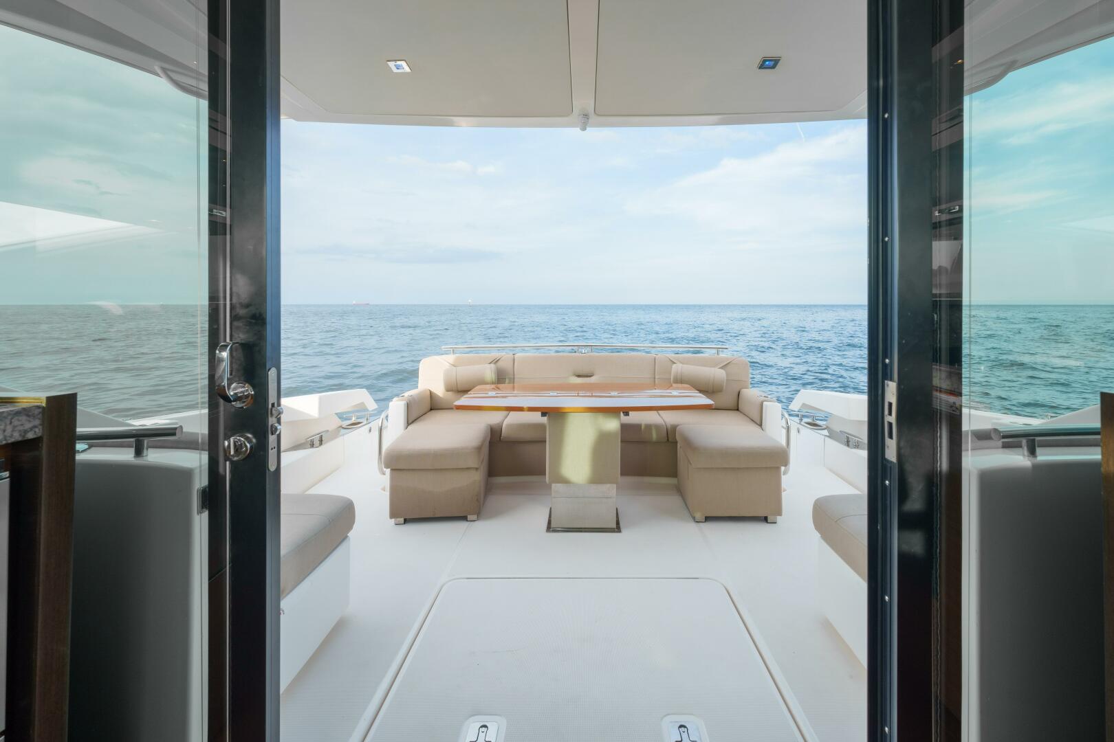 Tiara Yachts-C53 Coupe 2017-Happy Daze IV Fort Lauderdale-Florida-United States-5610332 | Thumbnail