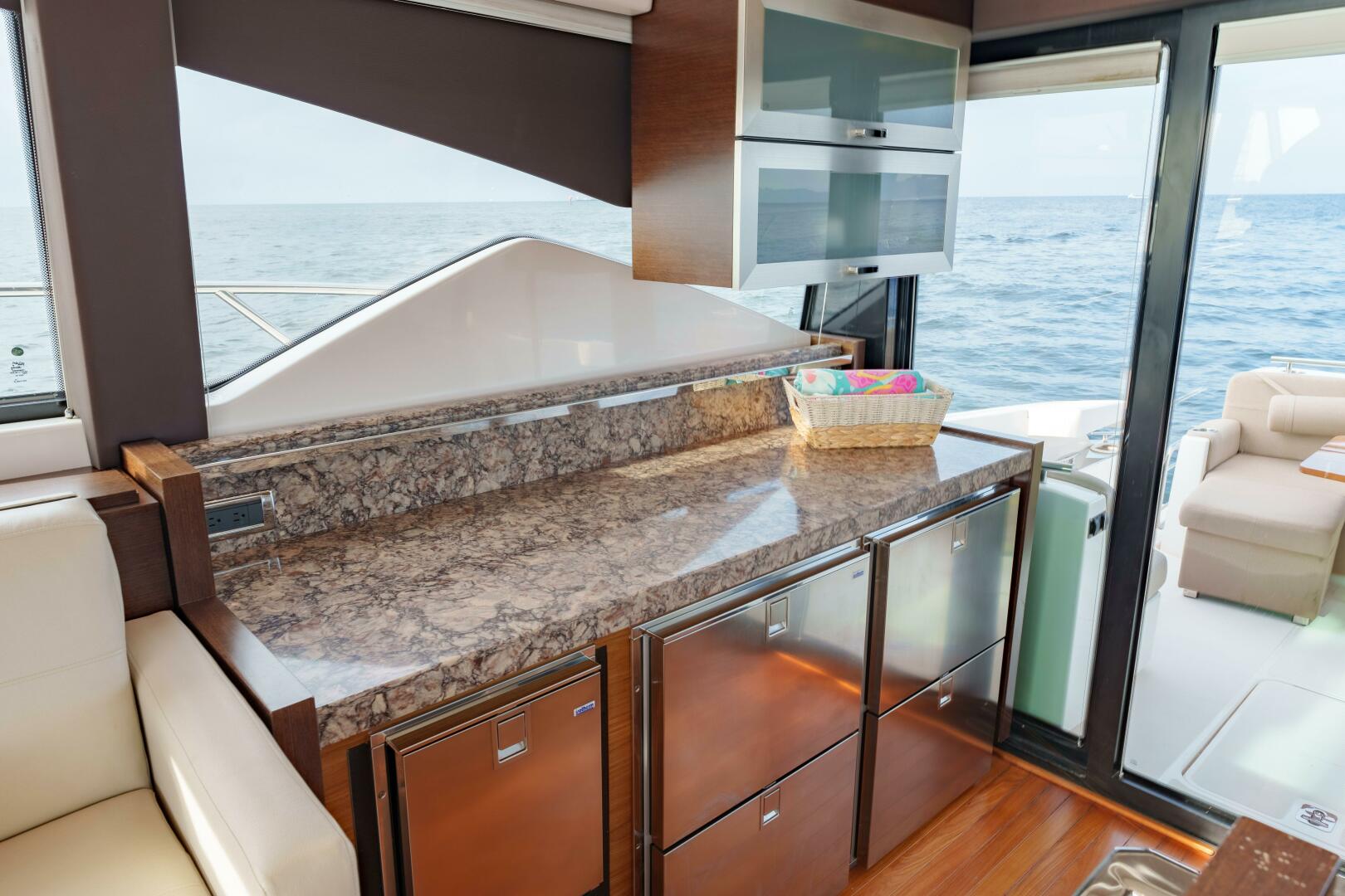 Tiara Yachts-C53 Coupe 2017-Happy Daze IV Fort Lauderdale-Florida-United States-5610342 | Thumbnail