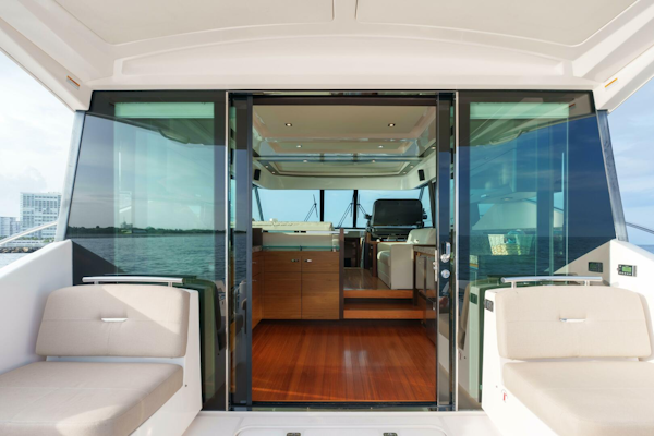 Tiara Yachts-C53 Coupe 2017-Happy Daze IV Fort Lauderdale-Florida-United States-5610339