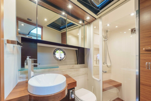 Tiara Yachts-C53 Coupe 2017-Happy Daze IV Fort Lauderdale-Florida-United States-5610359