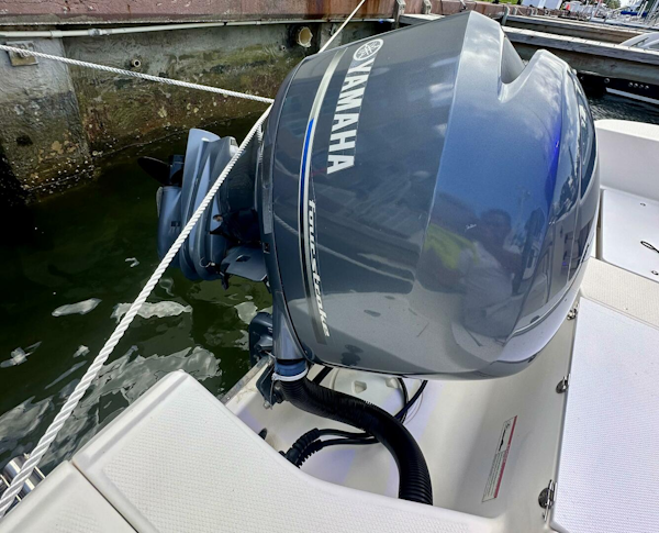 Robalo-R200 2015 -Fort Lauderdale-Florida-United States-5614245