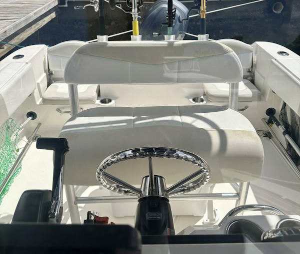 Robalo-R200 2015 -Fort Lauderdale-Florida-United States-5614240