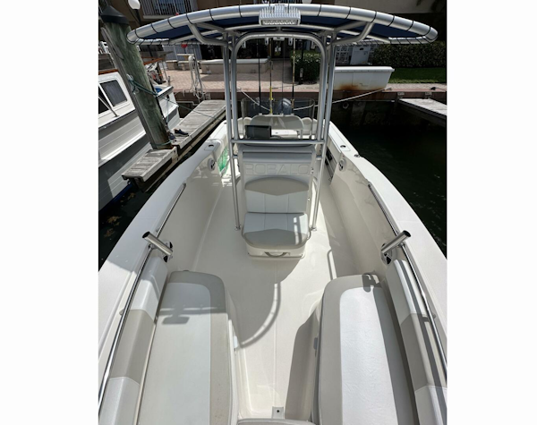 Robalo-R200 2015 -Fort Lauderdale-Florida-United States-5614234
