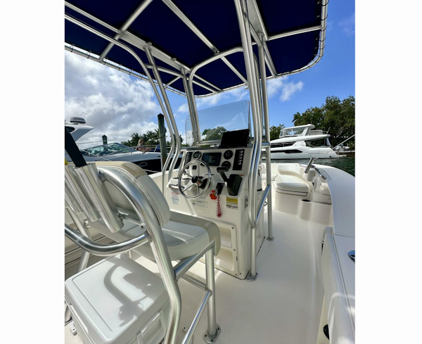 Robalo-R200 2015 -Fort Lauderdale-Florida-United States-5614238