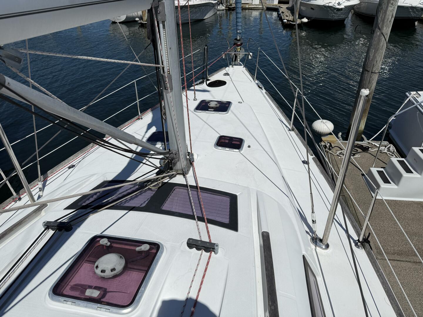 Beneteau-Oceanis 43 2010-Magic Maddie 2 Groton-Connecticut-United States-5614482 | Thumbnail