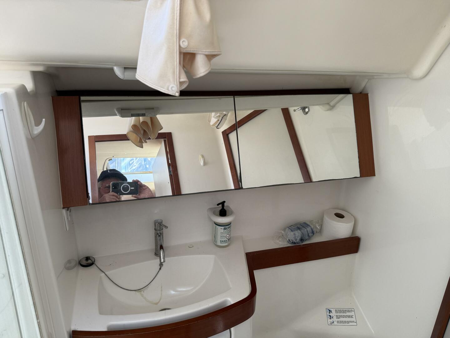 Beneteau-Oceanis 43 2010-Magic Maddie 2 Groton-Connecticut-United States-5614543 | Thumbnail