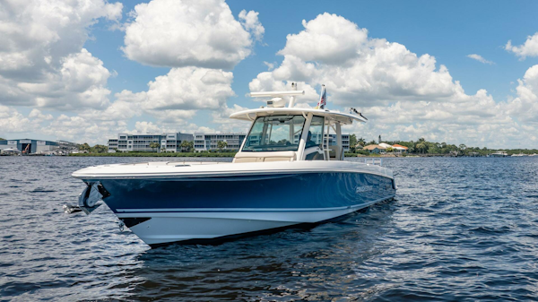 Boston Whaler-380 Outrage 2018-Crushed It Palm City-Florida-United States-5618149