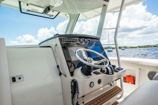 Boston Whaler-380 Outrage 2018-Crushed It Palm City-Florida-United States-5618180