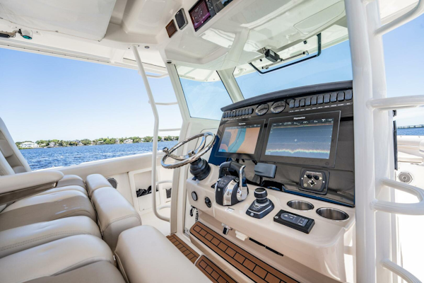 Boston Whaler-380 Outrage 2018-Crushed It Palm City-Florida-United States-5618188