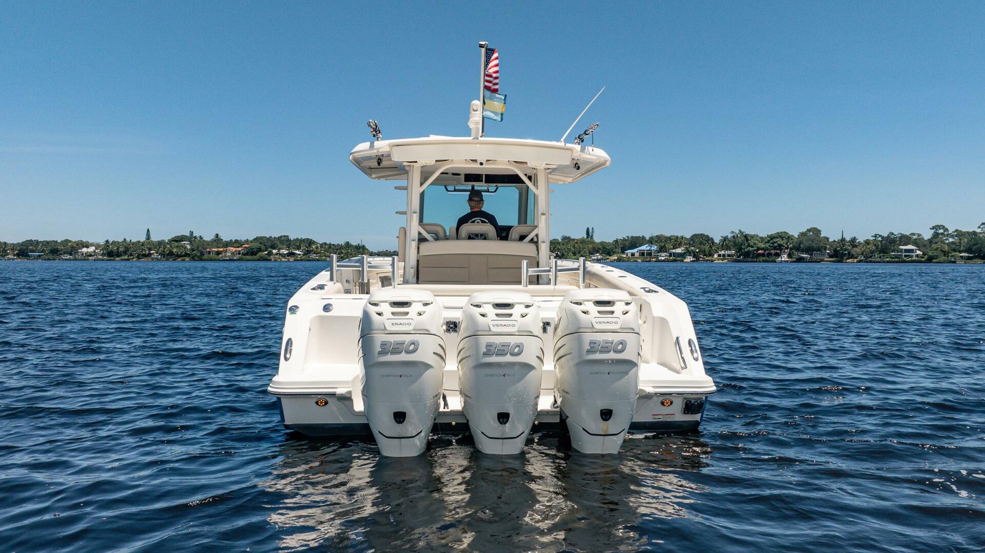 Boston Whaler-380 Outrage 2018-Crushed It Palm City-Florida-United States-5618207 | Thumbnail