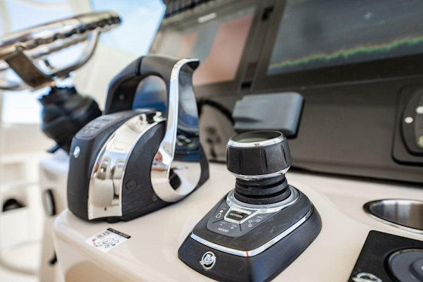 Boston Whaler-380 Outrage 2018-Crushed It Palm City-Florida-United States-5618185
