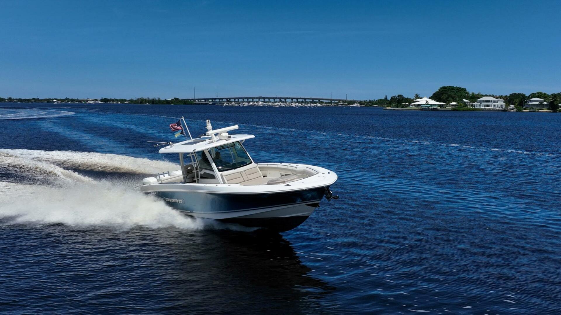 Boston Whaler-380 Outrage 2018-Crushed It Palm City-Florida-United States-5618158 | Thumbnail