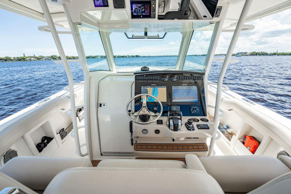 Boston Whaler-380 Outrage 2018-Crushed It Palm City-Florida-United States-5618181