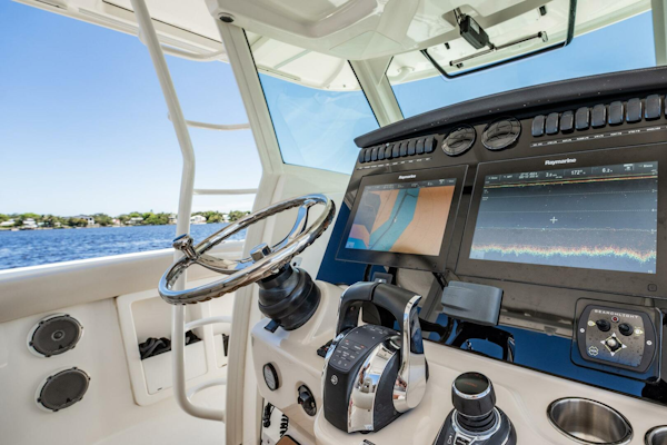 Boston Whaler-380 Outrage 2018-Crushed It Palm City-Florida-United States-5618183