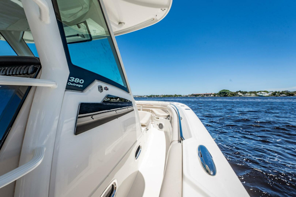 Boston Whaler-380 Outrage 2018-Crushed It Palm City-Florida-United States-5618169