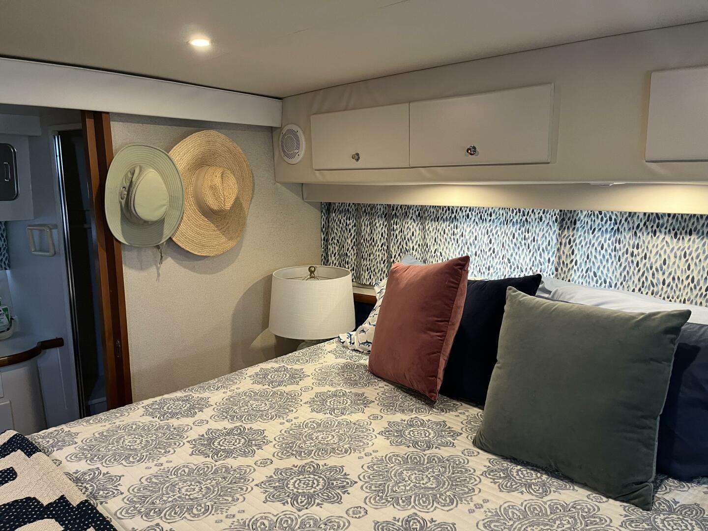 Carver-440 Aft Cabin 1995-Grace New Orleans-Louisiana-United States-Carver 440 Aft Cabin-5733440 | Thumbnail
