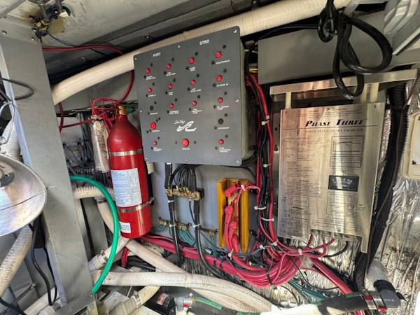 Sea Ray-440 Express Bridge 1994-PEARL Seattle-Washington-United States-20g Engine Room Panel-5620064