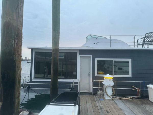 Sumerset-Houseboat 1981 -Boston-Massachusetts-United States-5865344
