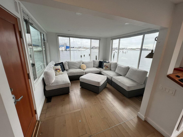 Sumerset-Houseboat 1981 -Boston-Massachusetts-United States-5628163