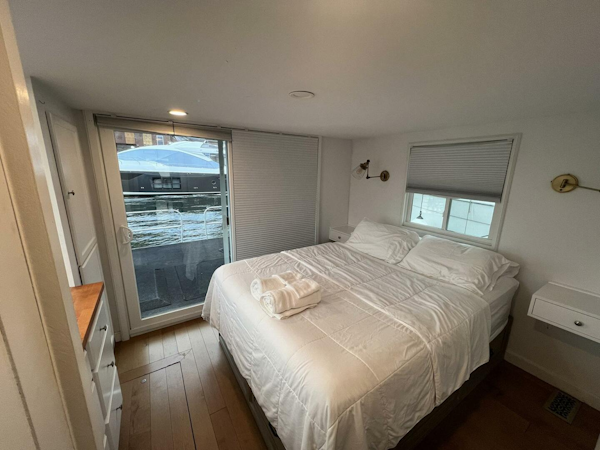 Sumerset-Houseboat 1981 -Boston-Massachusetts-United States-5628194