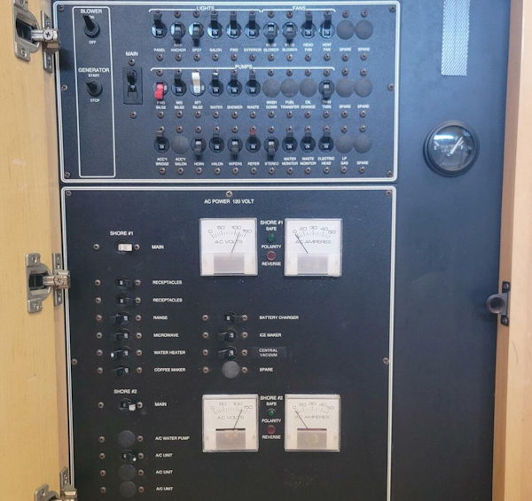 Carver-350 Mariner 2000-Satellite Office Mount Pleasant-South Carolina-United States-5622338