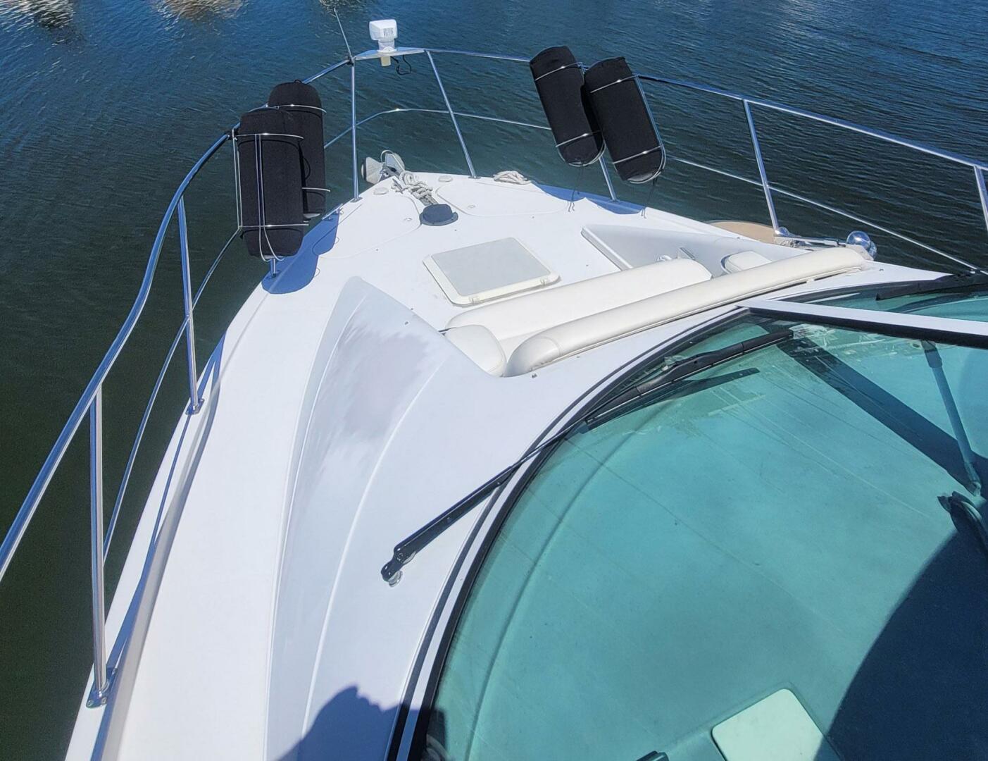 Carver-350 Mariner 2000-Satellite Office Mount Pleasant-South Carolina-United States-5622317 | Thumbnail