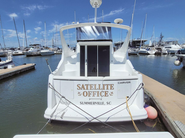 Carver-350 Mariner 2000-Satellite Office Mount Pleasant-South Carolina-United States-5622324