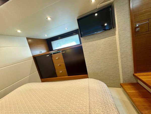 Tiara Yachts-53 Coupe 2017-SNEEZY Grand Haven-Michigan-United States-5622696