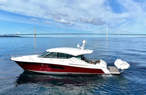 Tiara Yachts-53 Coupe 2017-SNEEZY Grand Haven-Michigan-United States-5622647