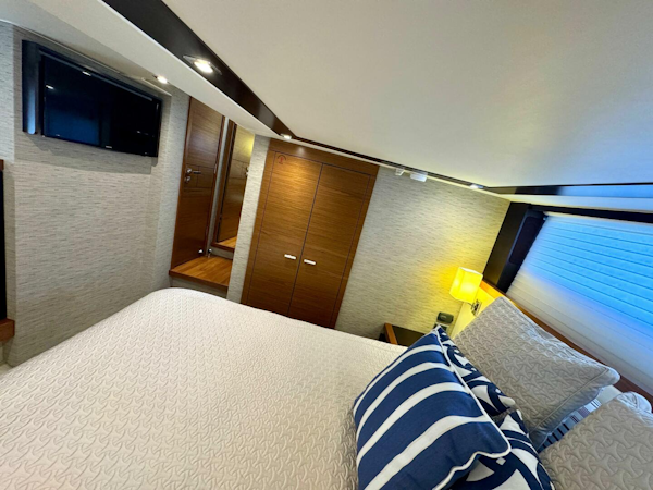 Tiara Yachts-53 Coupe 2017-SNEEZY Grand Haven-Michigan-United States-5622693