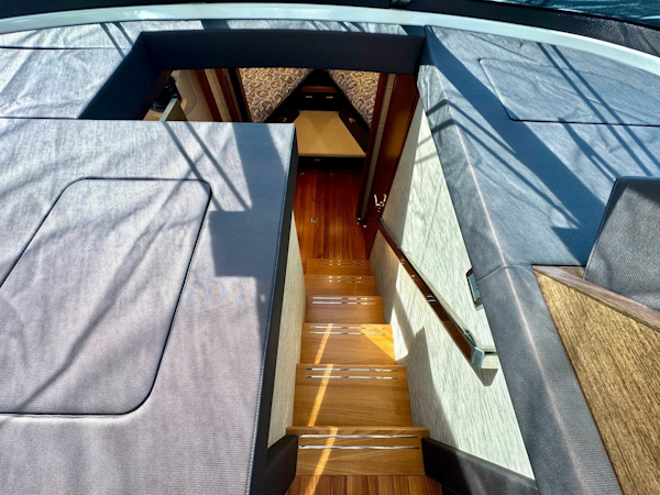 Tiara Yachts-53 Coupe 2017-SNEEZY Grand Haven-Michigan-United States-5622689